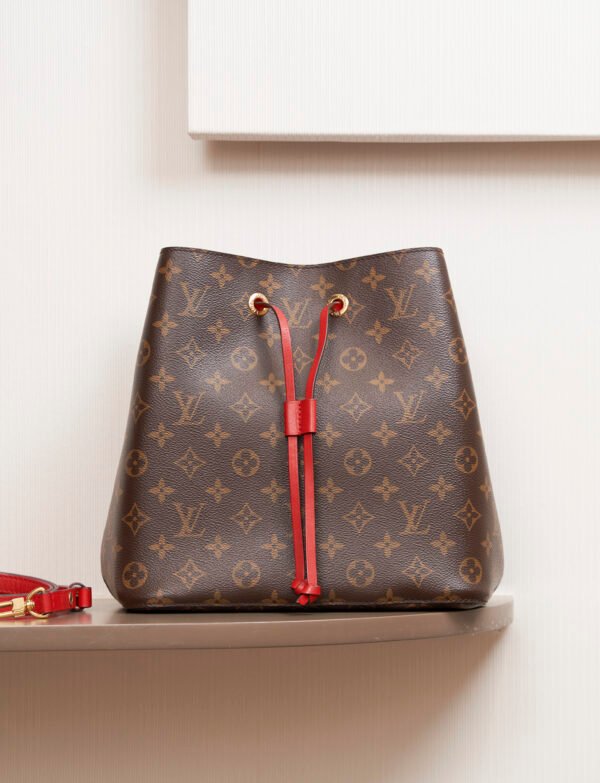 Louis Vuitton Neonoe Monogram Leather Bag