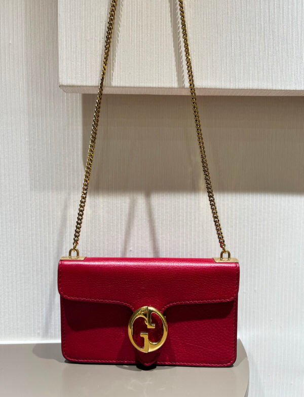 Gucci Interlocking G Wallet On Chain Crossbody Bag